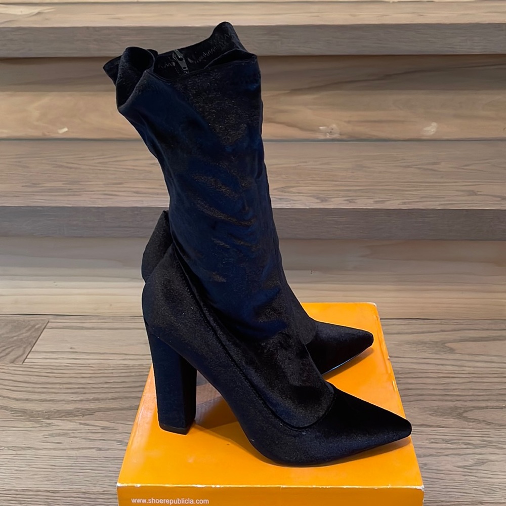 SHOE REPUBLIC LA Boots